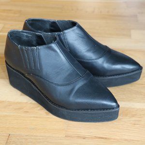 Deena & Ozzy Pebbled Platform BLACK Size 9 by Urban Outfitters
